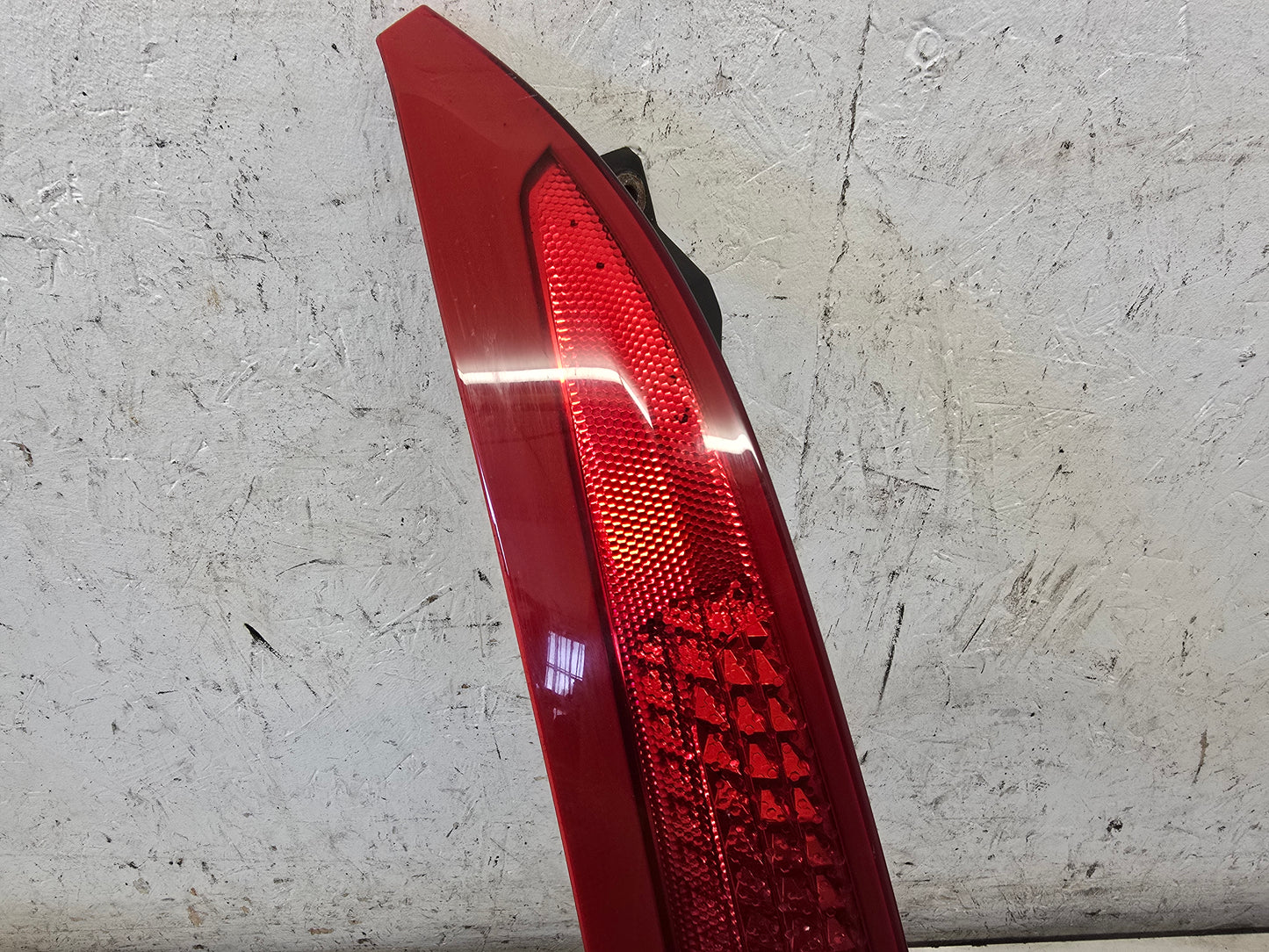 2002-2012 Volvo XC90 Left Rear Light 30698141