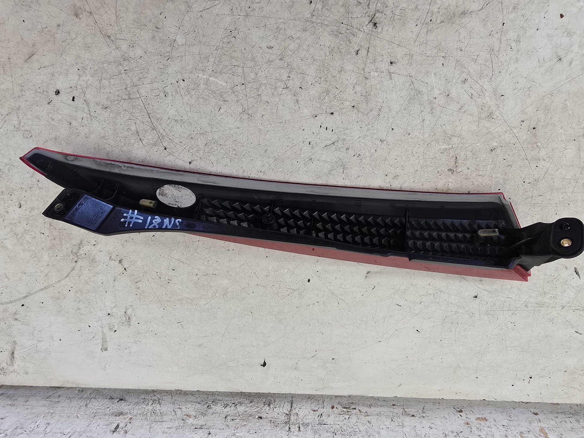 2002-2012 Volvo XC90 Left Rear Light 30698141