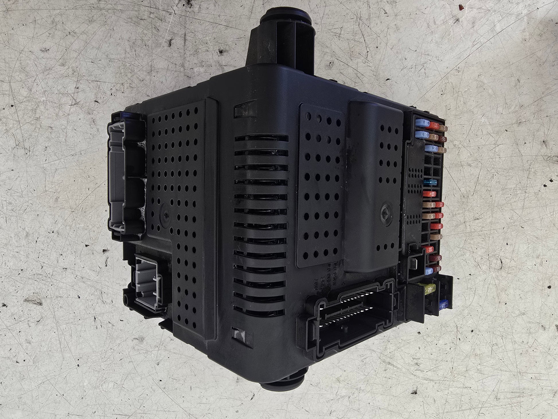 2006 Volvo XC90 D5 Central Electronic Module 30786890
