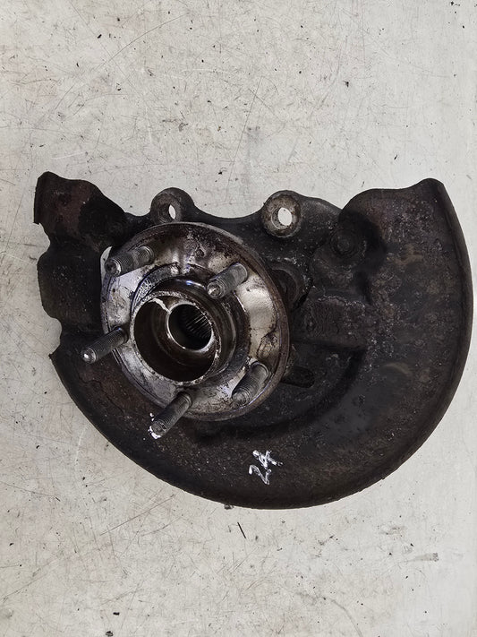 Volvo V40 2012-2016 Front  Passenger Hub Assembly 1381651