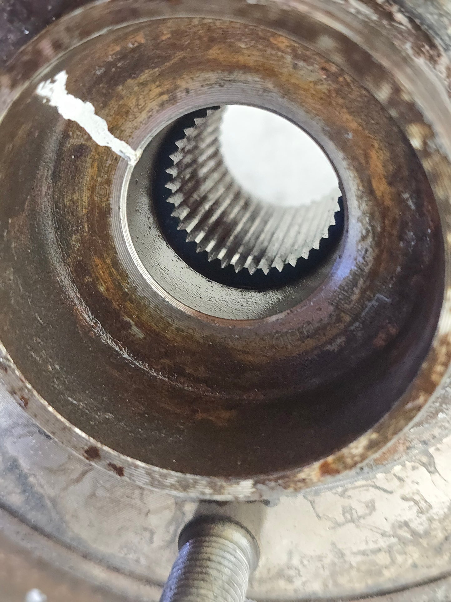 Volvo V40 2012-2016 Front  Passenger Hub Assembly 1381651 — photo 4
