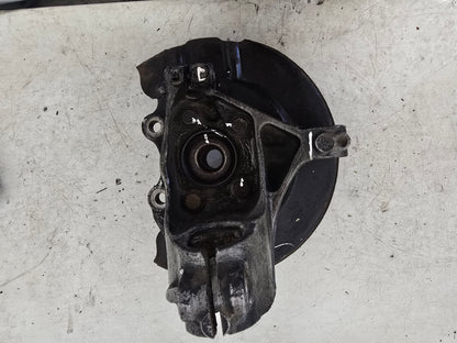 Volvo V40 2012-2016 Front  Passenger Hub Assembly 1381651 — photo 6