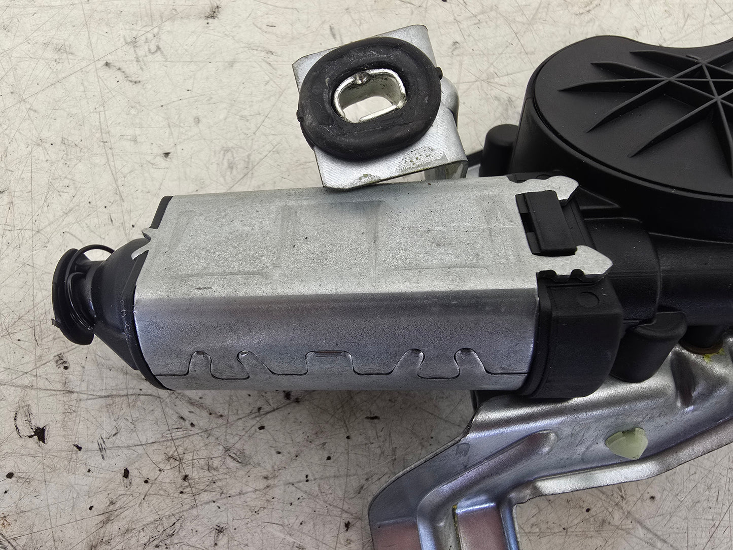 2003-2014 Volvo XC90 D5 Rear Wiper Motor 8638163