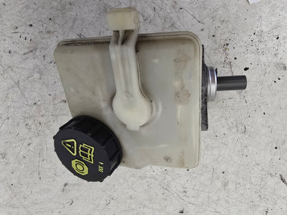 2007-2010 Volvo V70 Brake Master Cylinder and Reservoir 500441