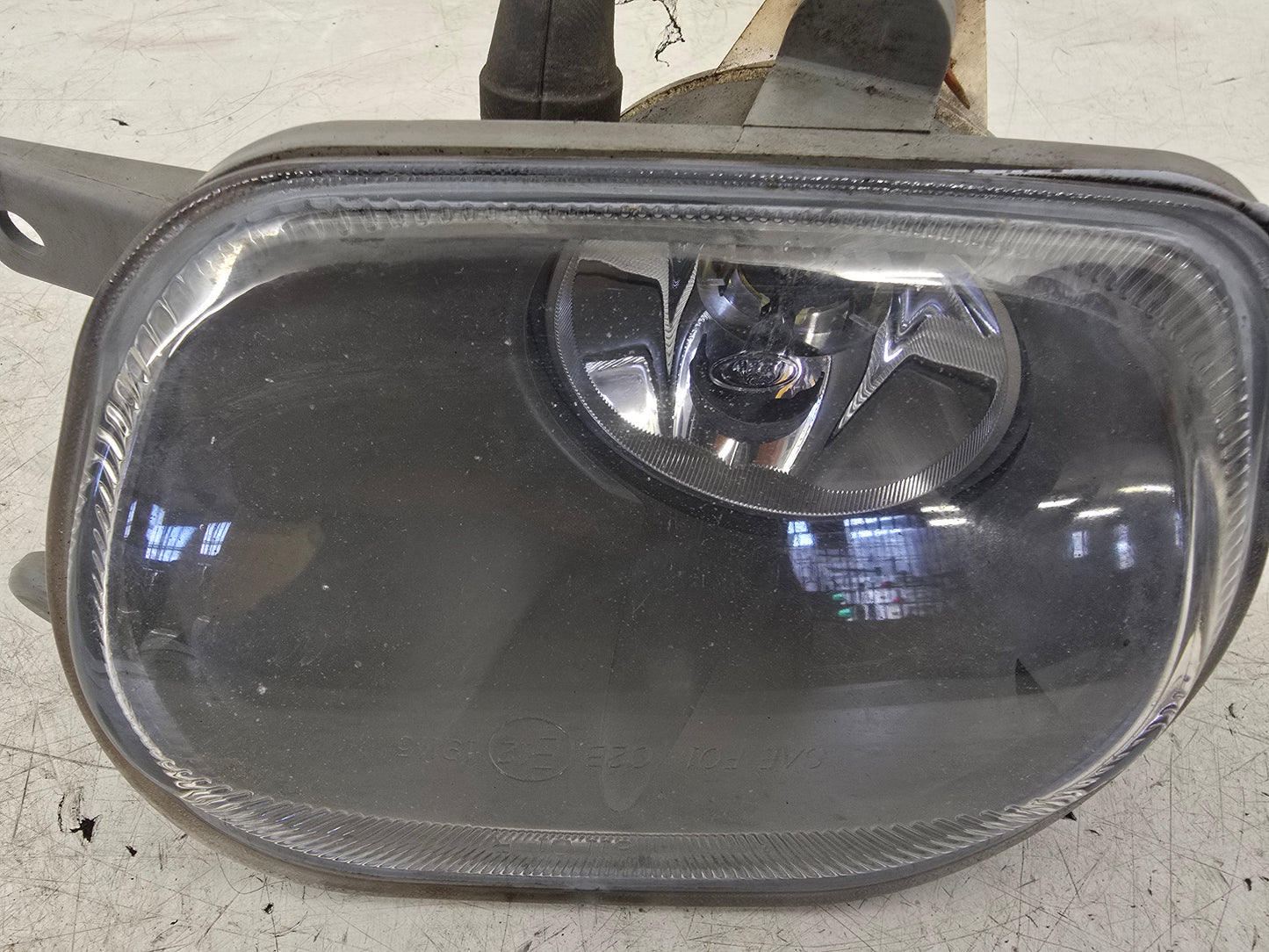 2002-2010 Volvo XC90 Front Right Driver Side Fog Light 8693796