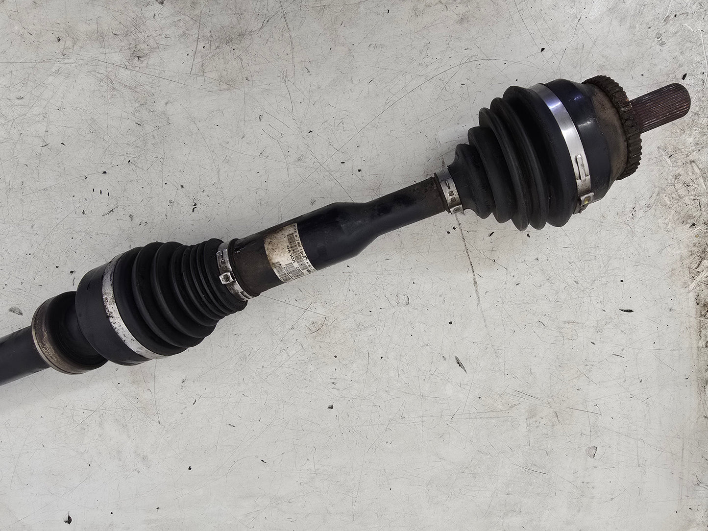 2006 Volvo XC90 D5 Front Right Drive Shaft 30735563