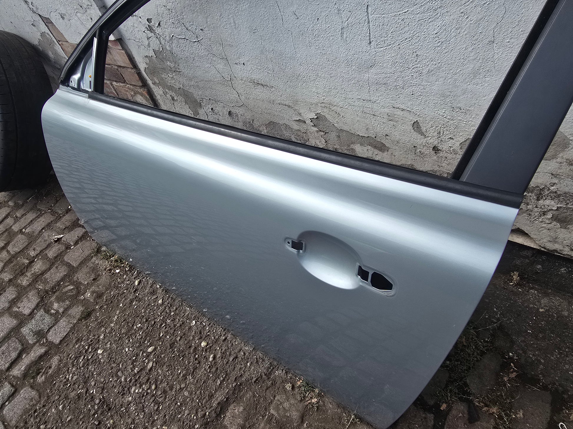 2007 Volvo C30 Front Passenger Door Silver 2006-2013 2.4 Diesel