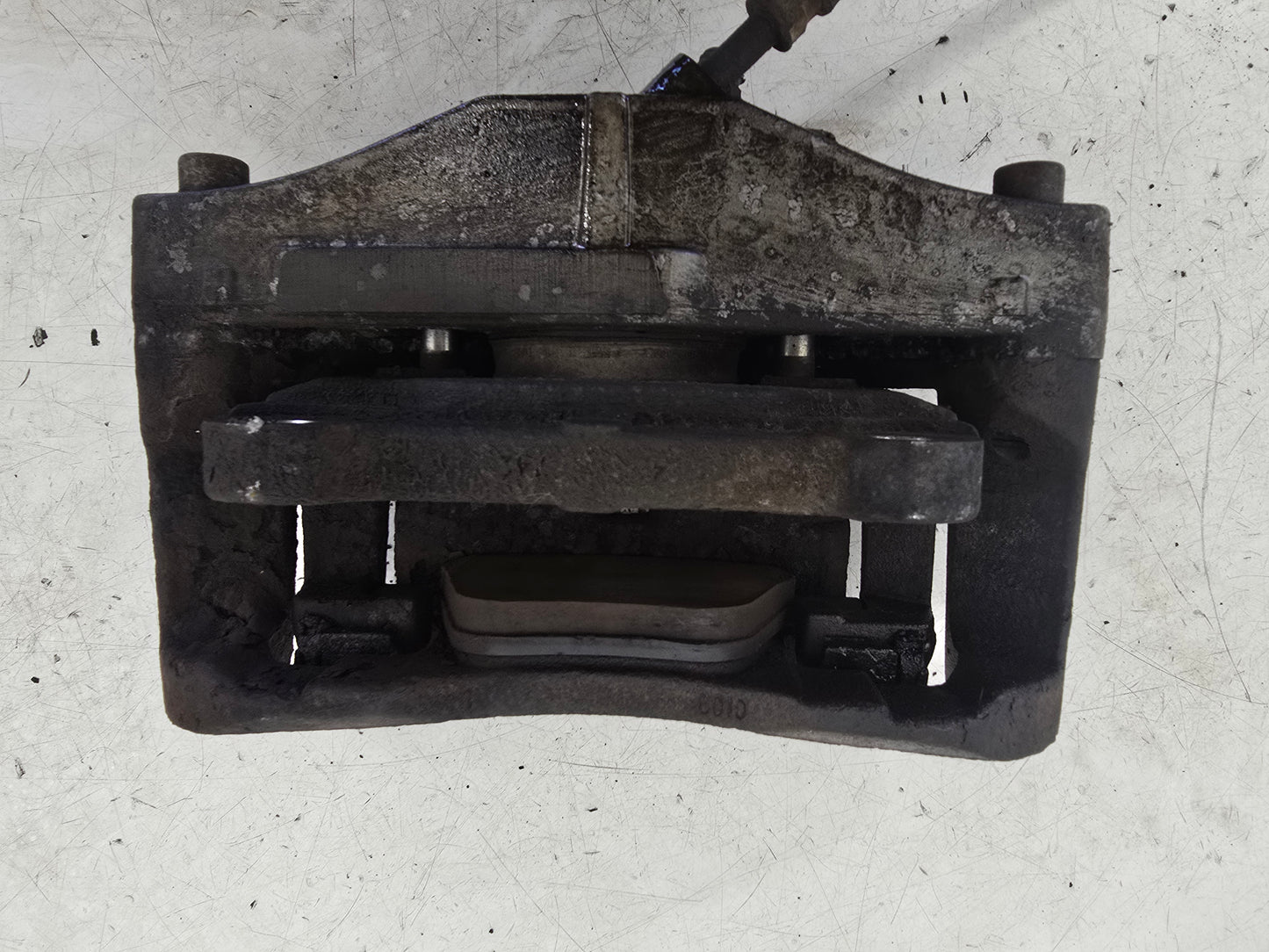 2002-2014 Volvo XC90 D5 Front Right Brake Caliper 30857307