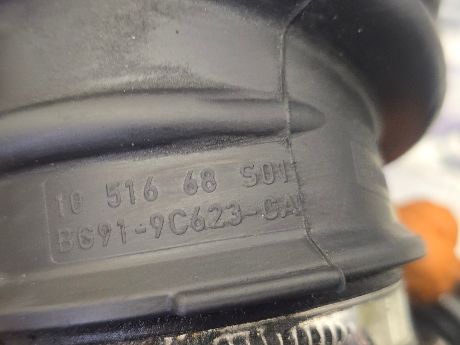 2010-2016 Volvo V60 S60 Air Intake Pipe BG91-9C623-5A