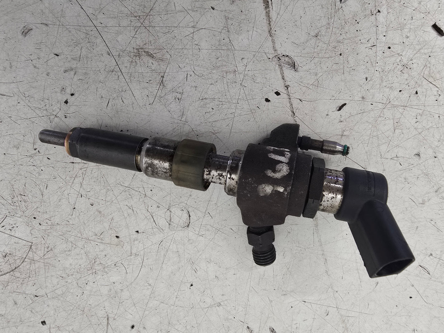 2012 Volvo V60 D2 1.6 Diesel Fuel Injector 36001726 9802448680