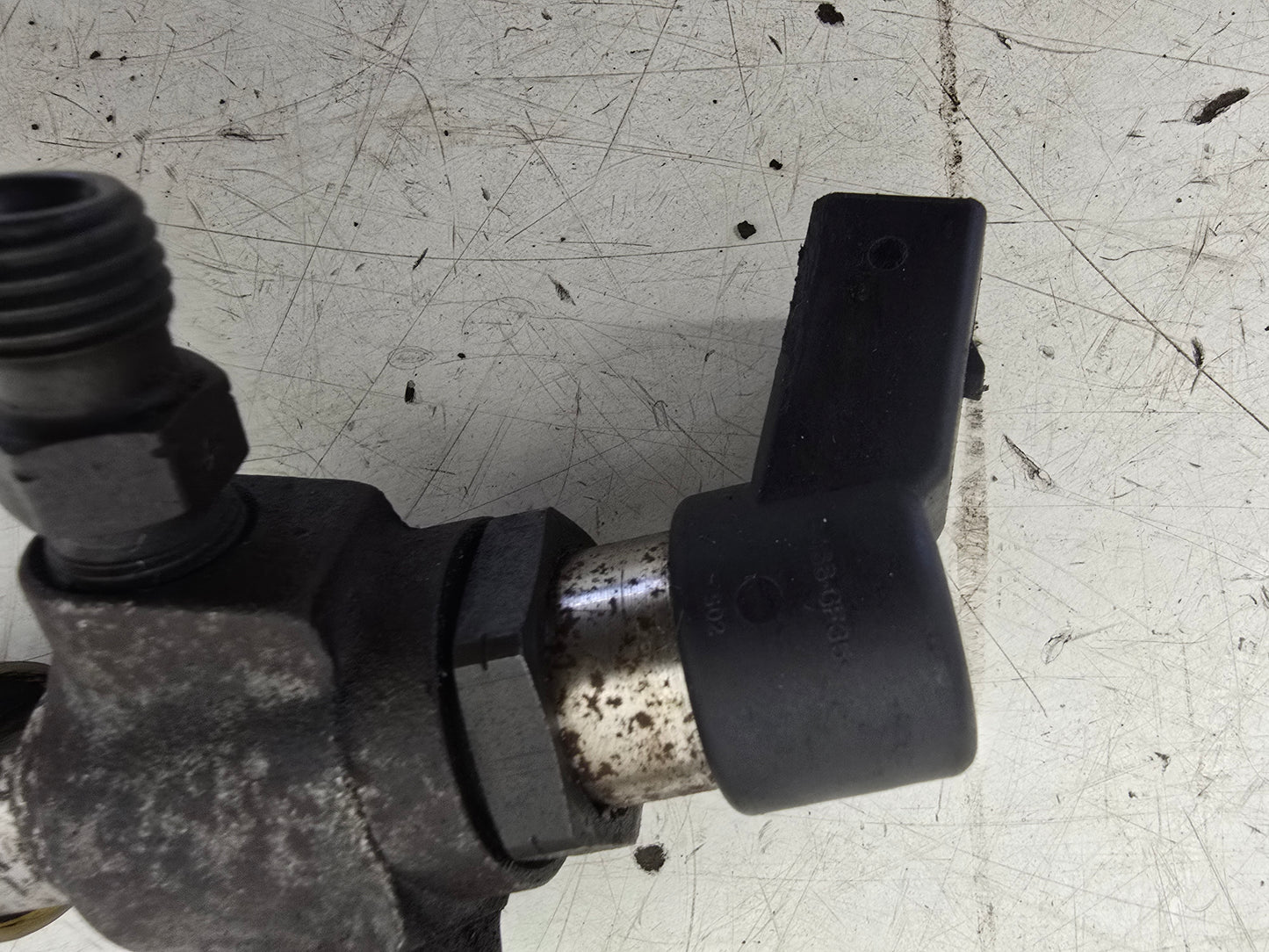 2012 Volvo V60 D2 1.6 Diesel Fuel Injector 36001726 9802448680