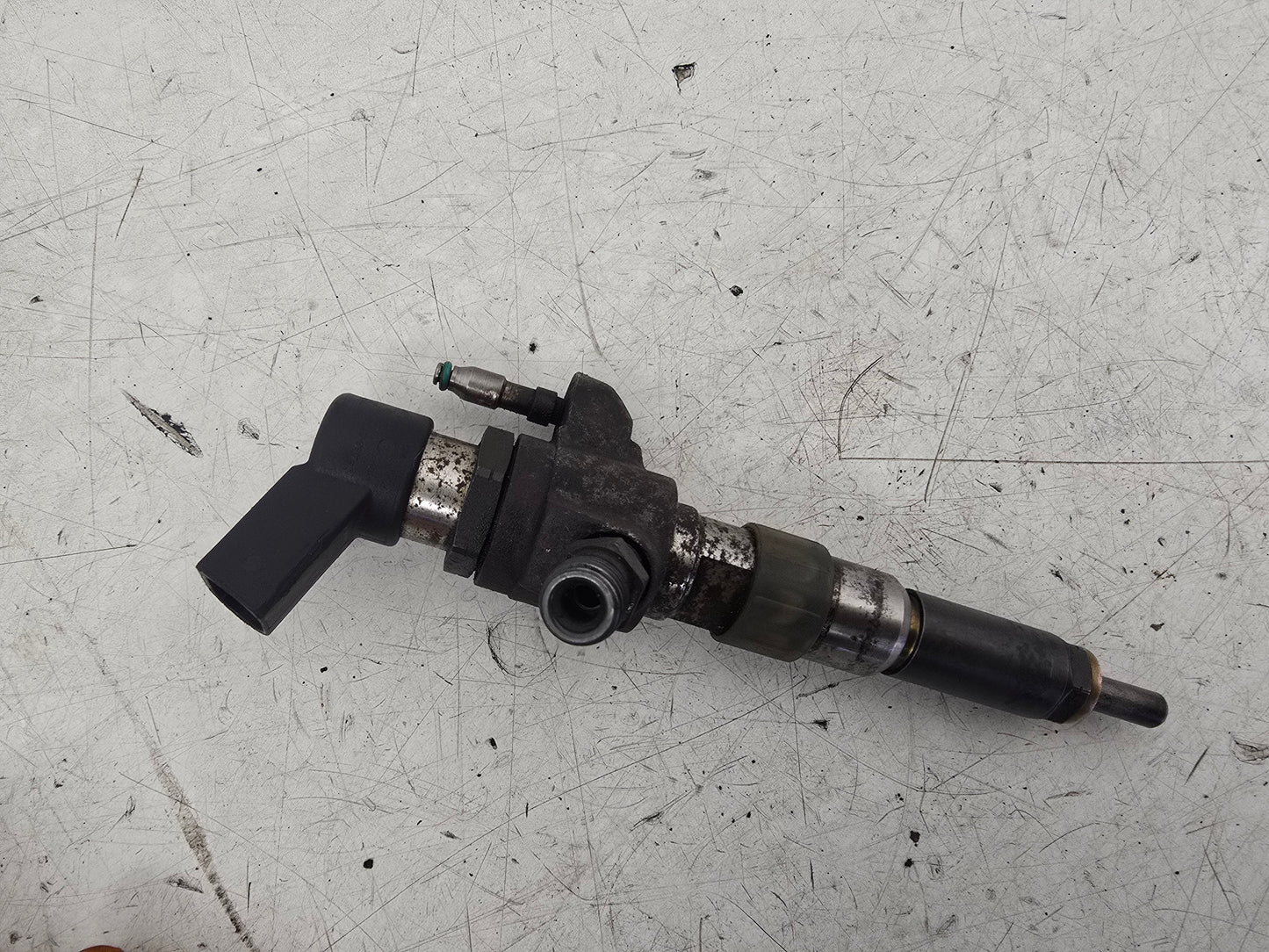 2012 Volvo V60 D2 1.6 Diesel Fuel Injector 36001726 9802448680