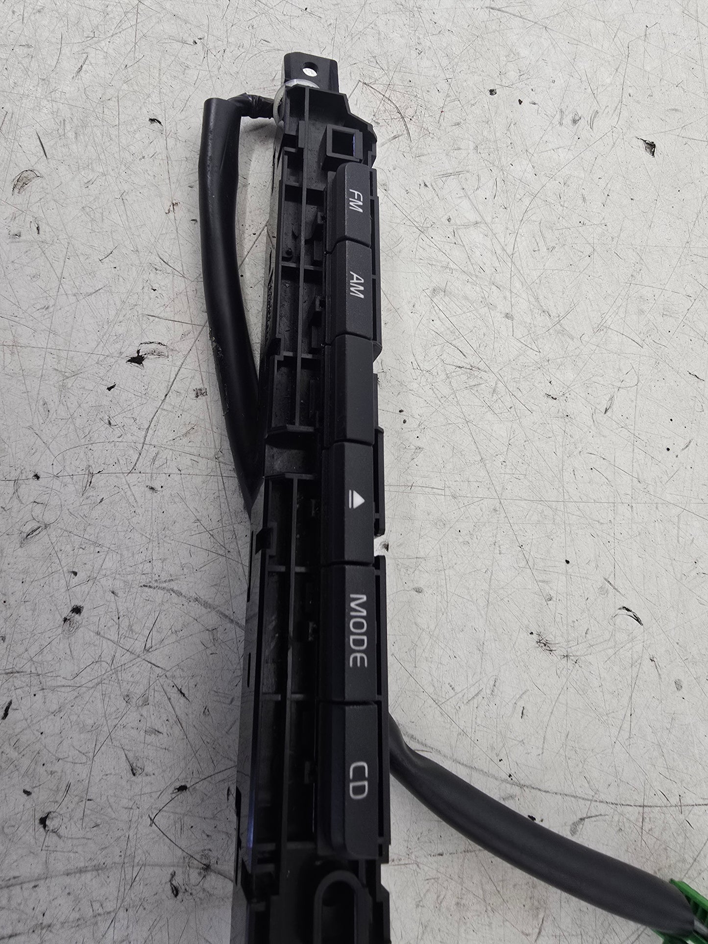 2009-2013 Volvo XC60 Radio Control Buttons 31300019