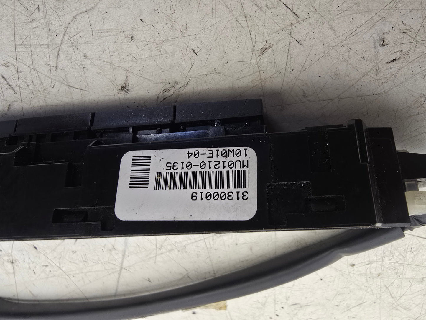 2009-2013 Volvo XC60 Radio Control Buttons 31300019