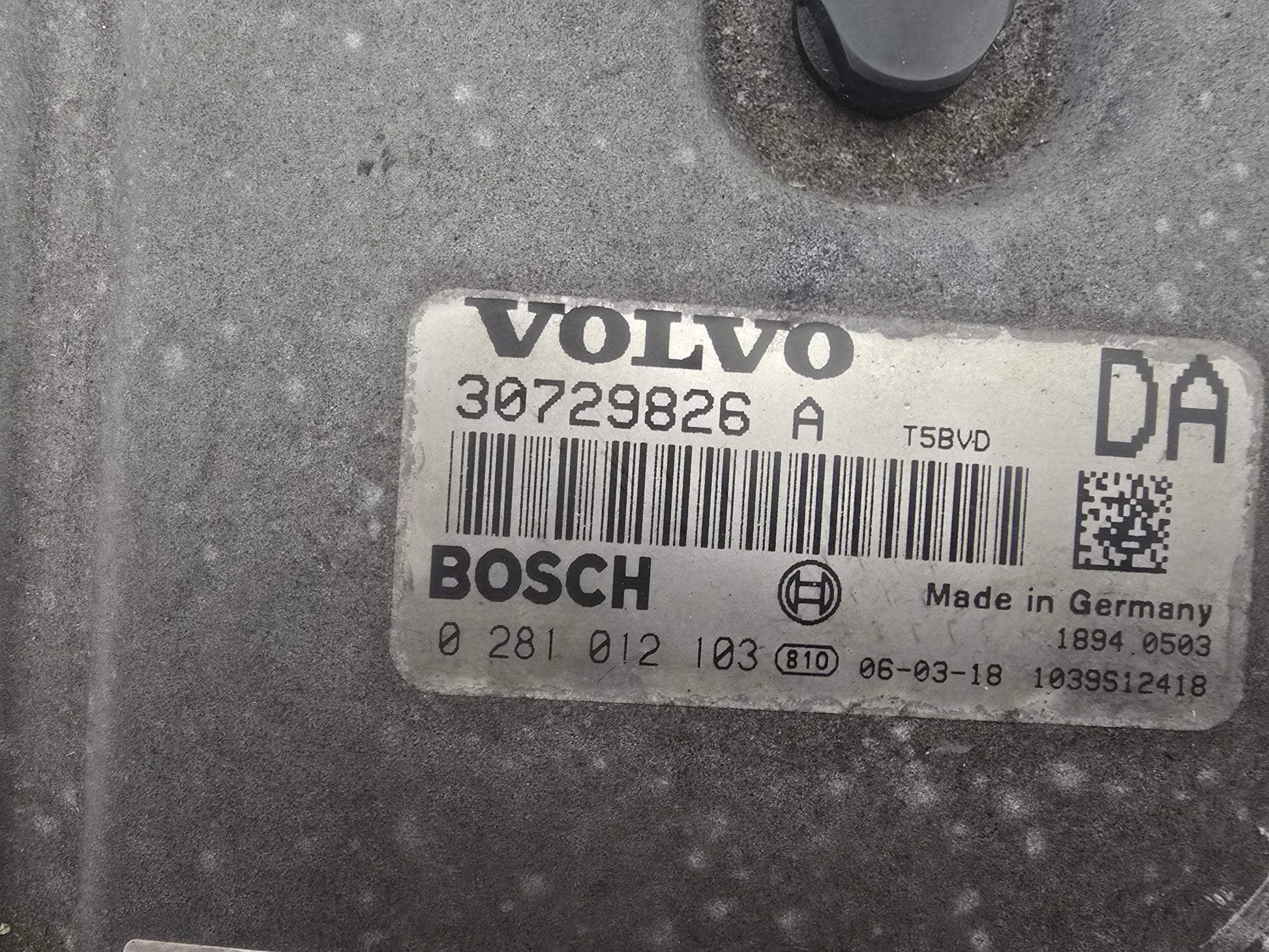 2004-2007 Volvo XC90 D5 Engine ECU 30729826A