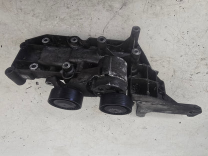 2004-2007 Volvo XC90 D5 Alternator Bracket 30757068