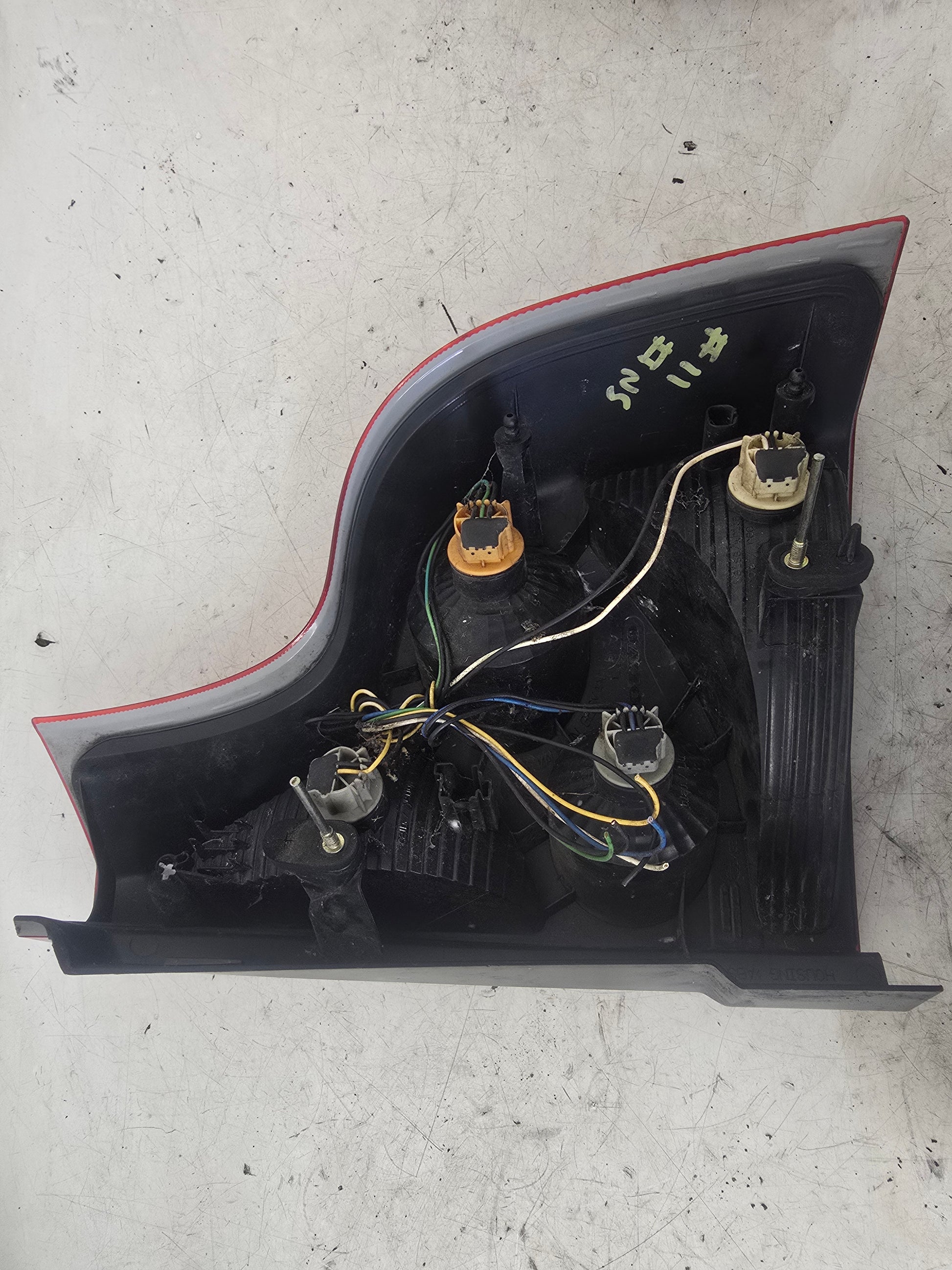 2006 Volvo XC90 D5 Lower Rear Brake Light 379256