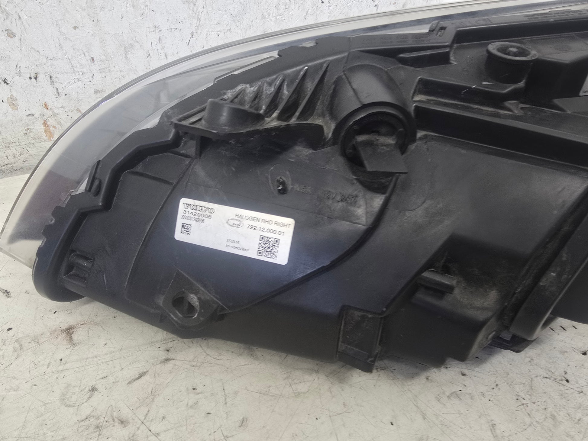 2015-2024 Volvo V40 T2 Right Driver Side Halogen Headlight 1.6 B4164T4