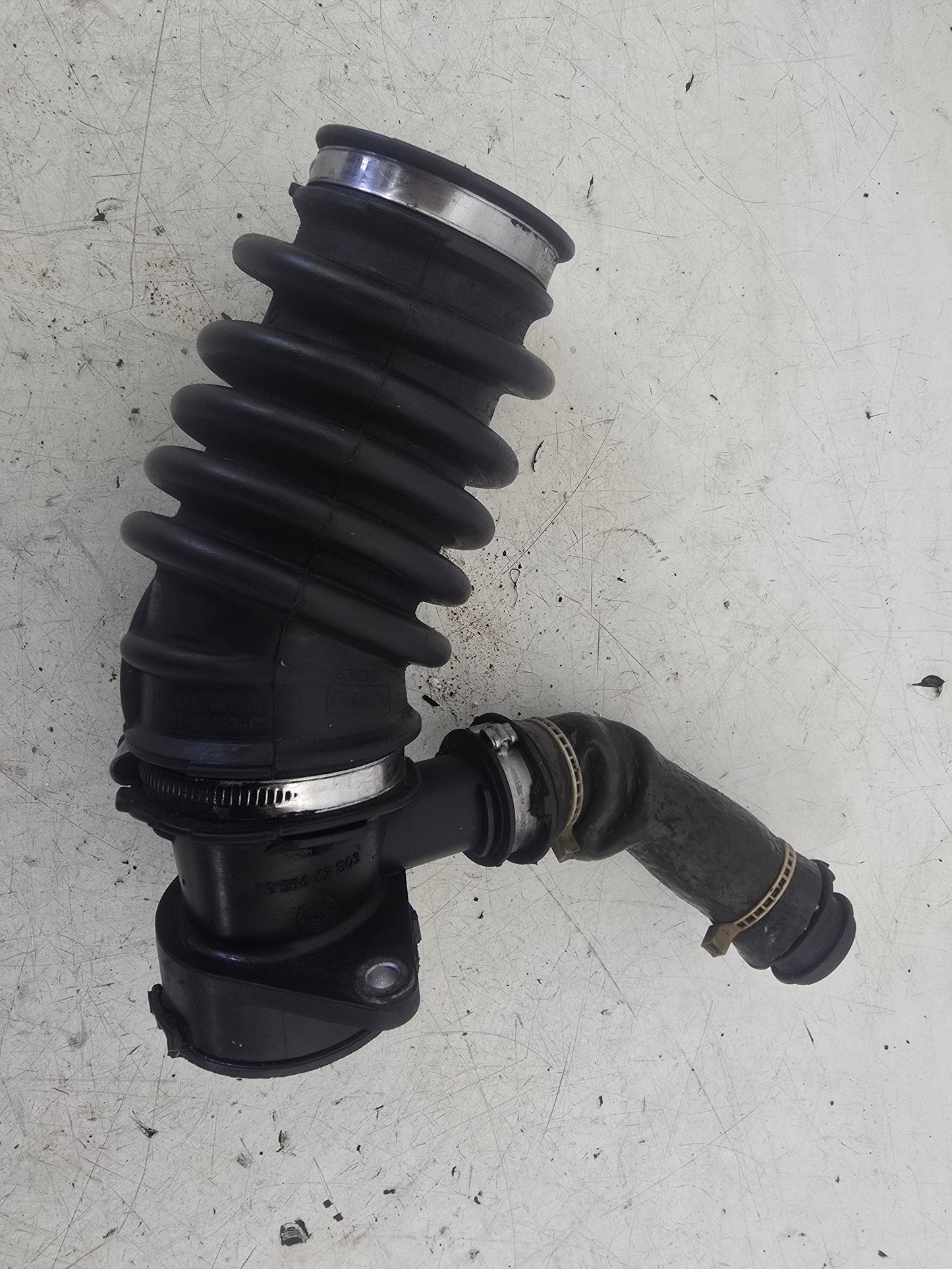 2010-2016 Volvo V60 S60 Air Intake Pipe BG91-9C623-5A