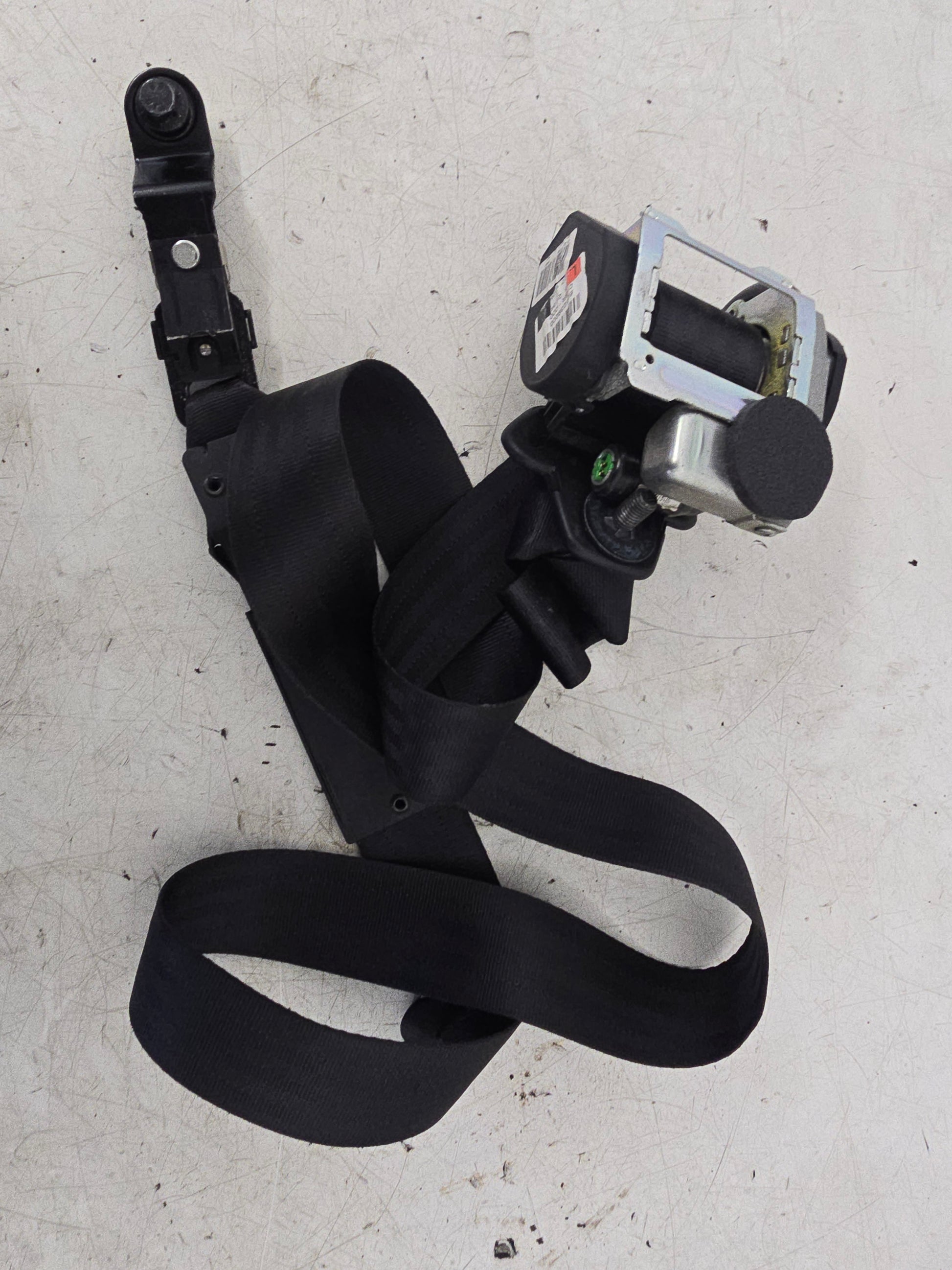 2002-2014 Volvo XC90 Left Rear Passenger Seat Belt 6841763