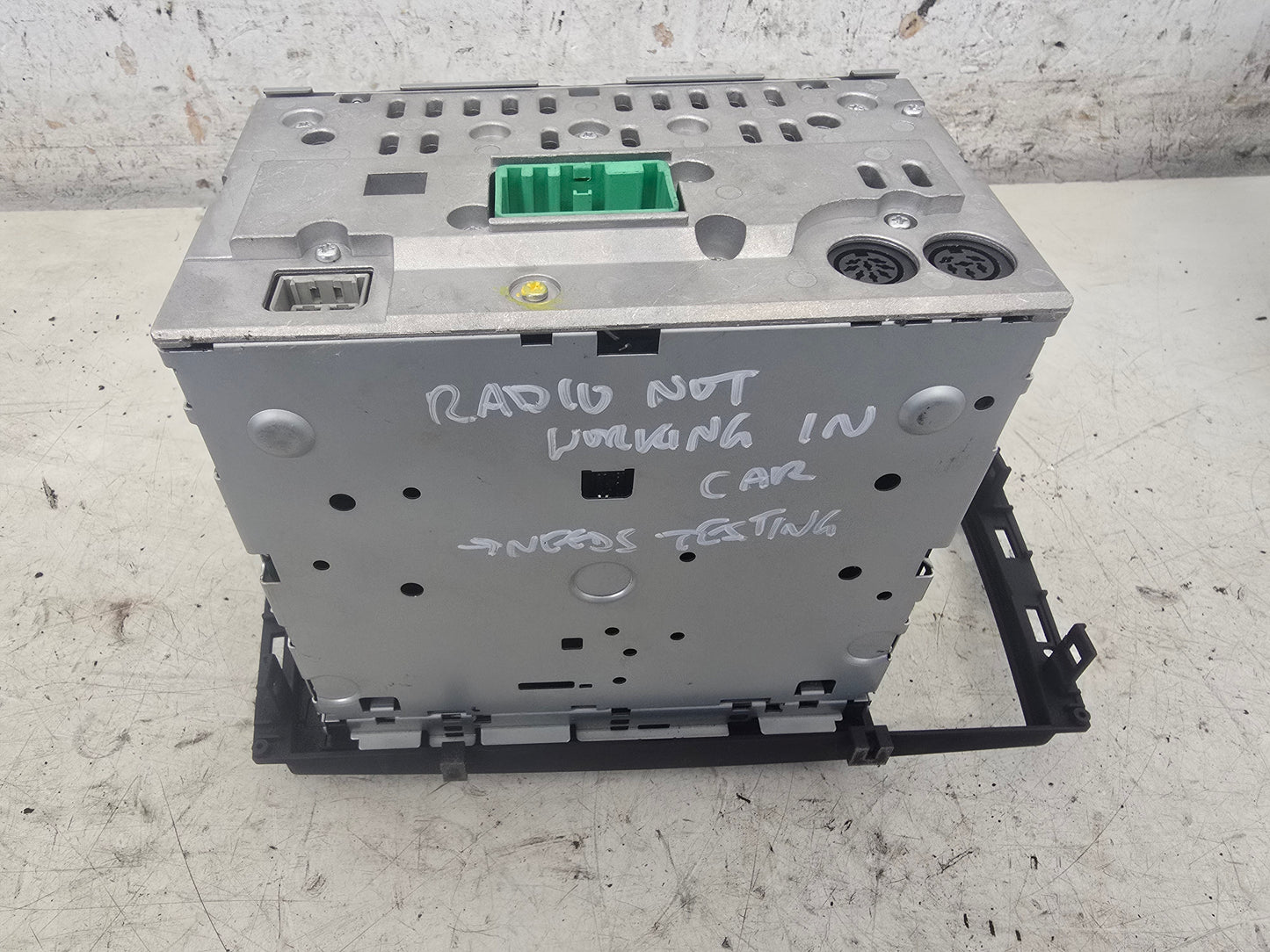 2006-2020 Volvo XC70 Stereo Facia Radio CD Player with Phone 30745813