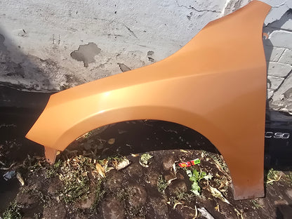 2011-2018 Volvo V60 Passenger Front Wing Bronze D5204T3-A — Stock 9788