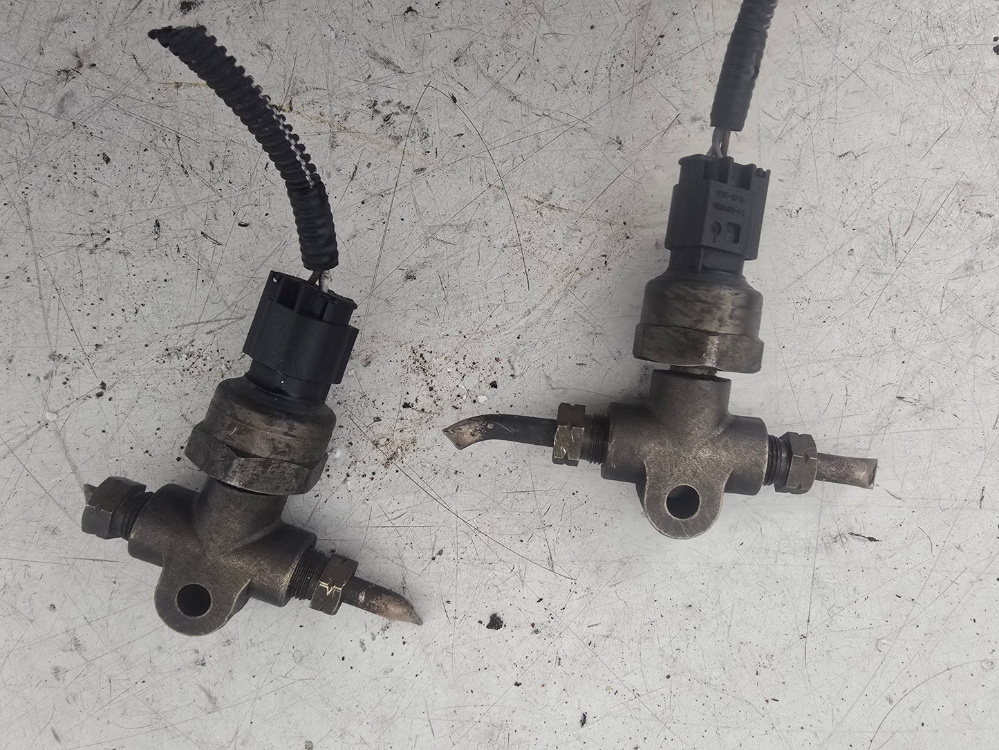 2002-2014 Volvo XC90 D5 Brake Pressure Sensors Pair 3524132
