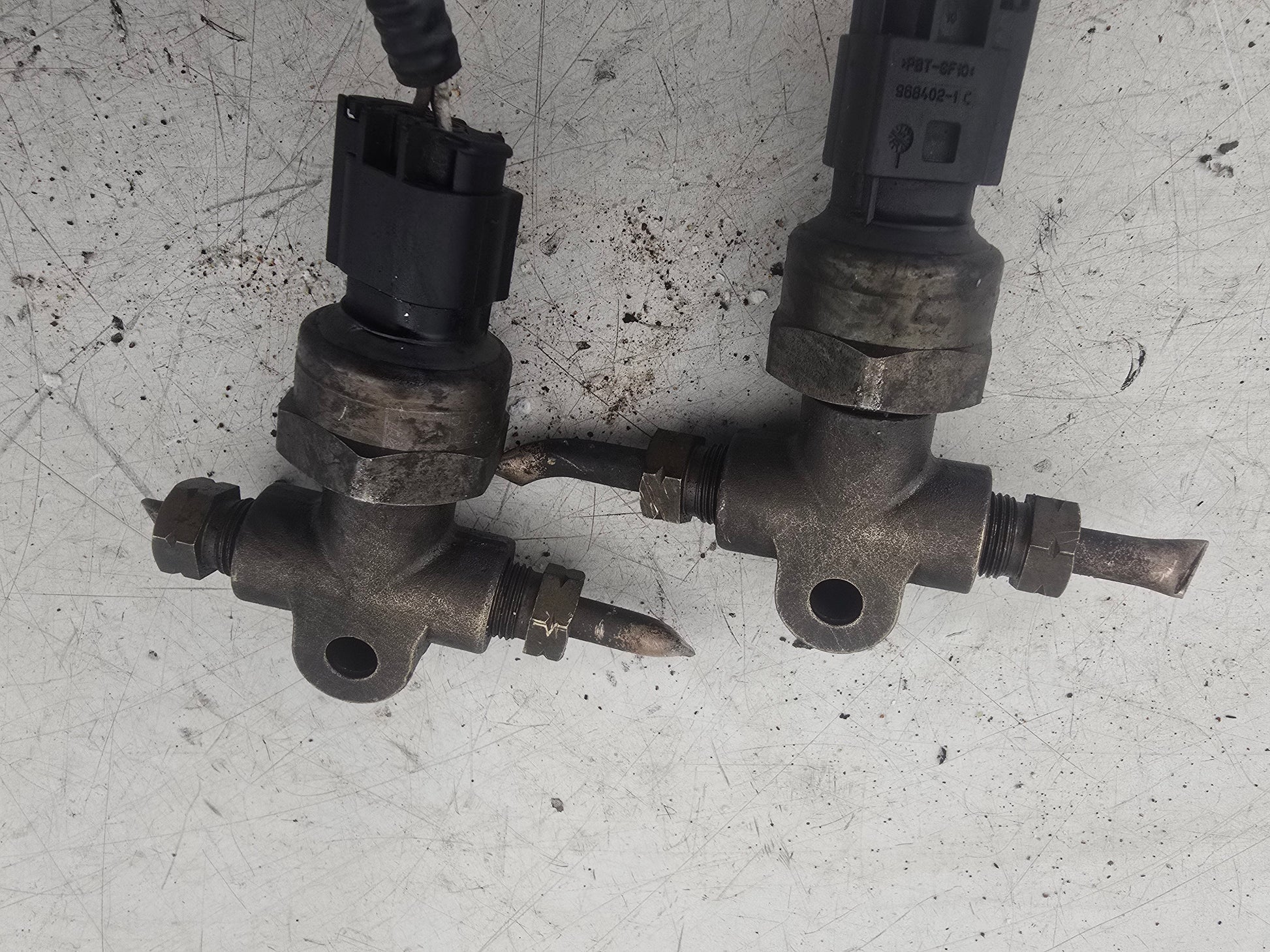 2002-2014 Volvo XC90 D5 Brake Pressure Sensors Pair 3524132