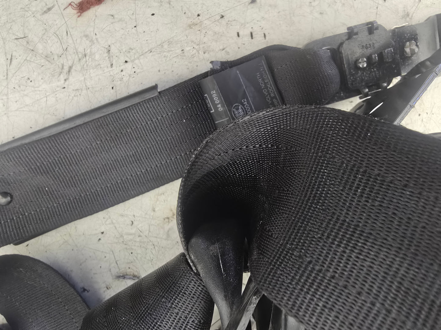 2002-2014 Volvo XC90 Right Rear Seat Belt 6841764