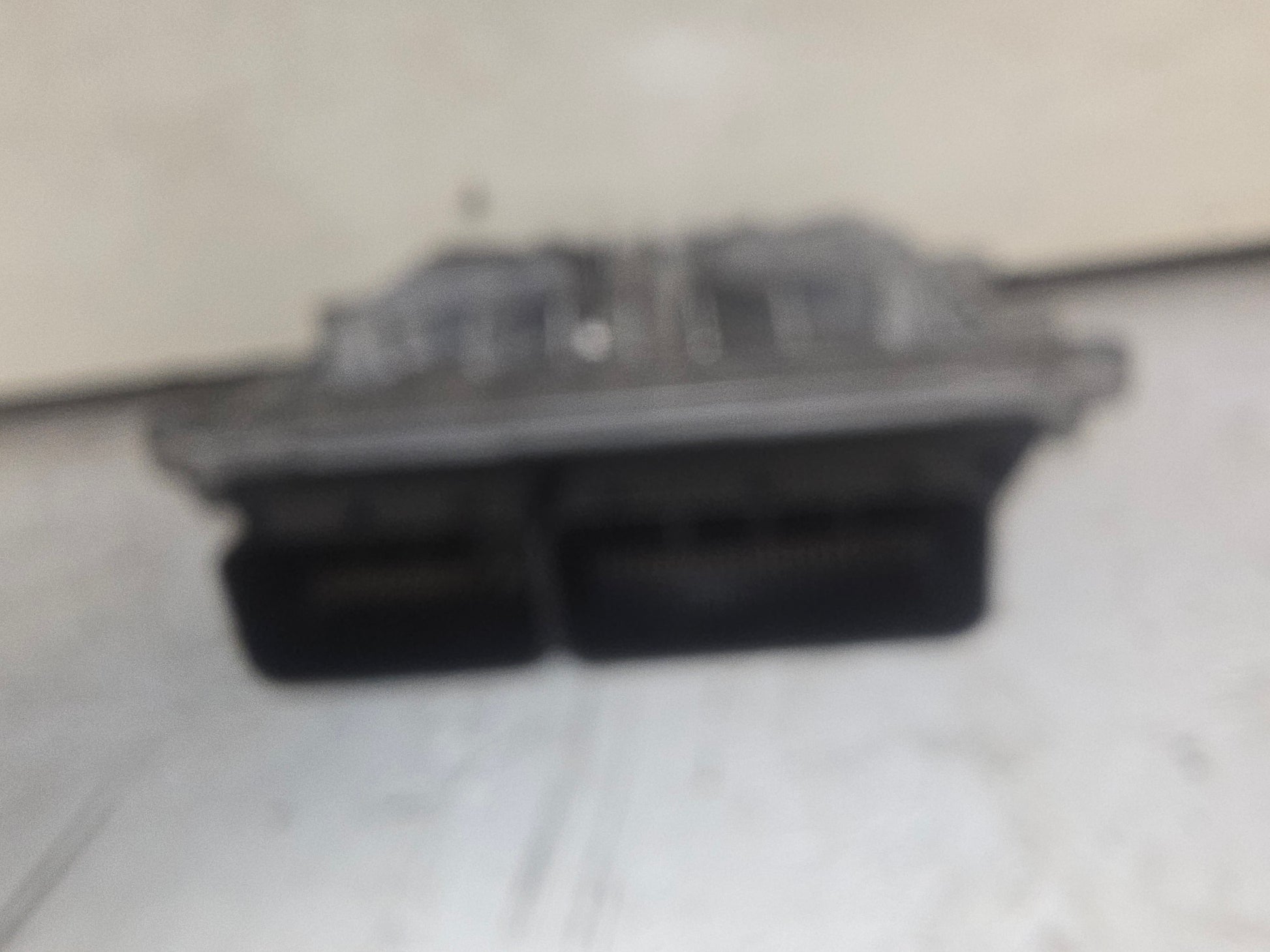 2005-2010 Volvo XC90 Engine ECU 31272463