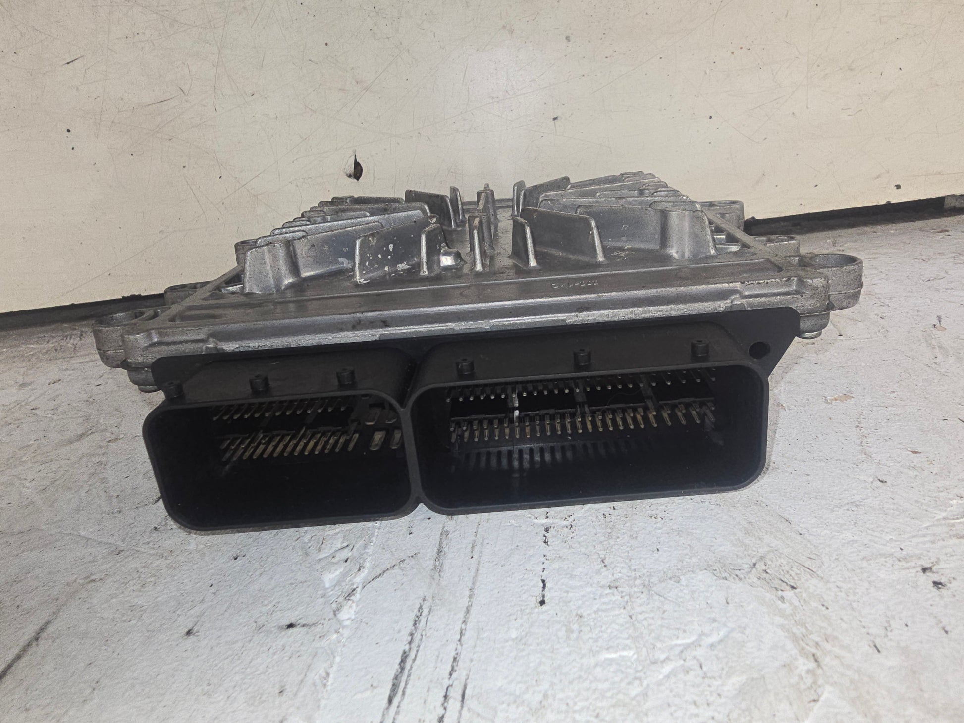 2005-2010 Volvo XC90 Engine ECU 31272463