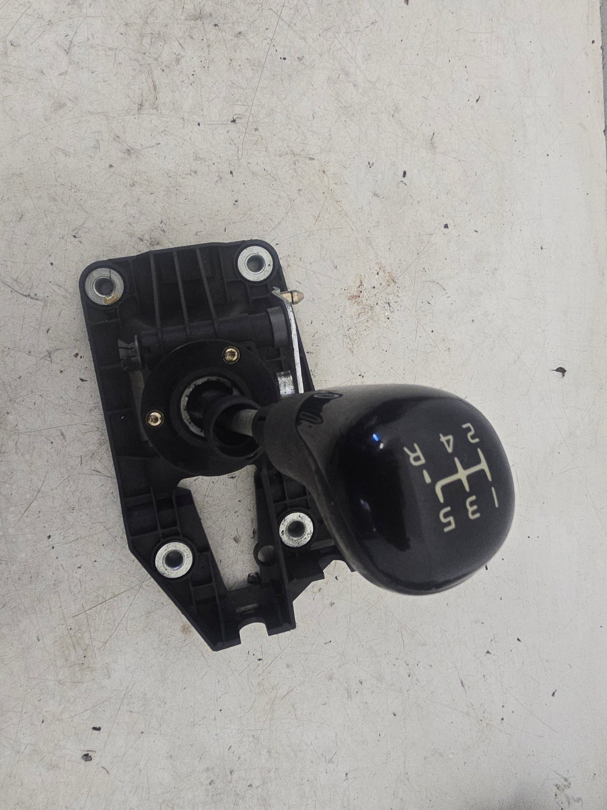 2007 Volvo V50 Estate Gear Stick Shifter 30616060