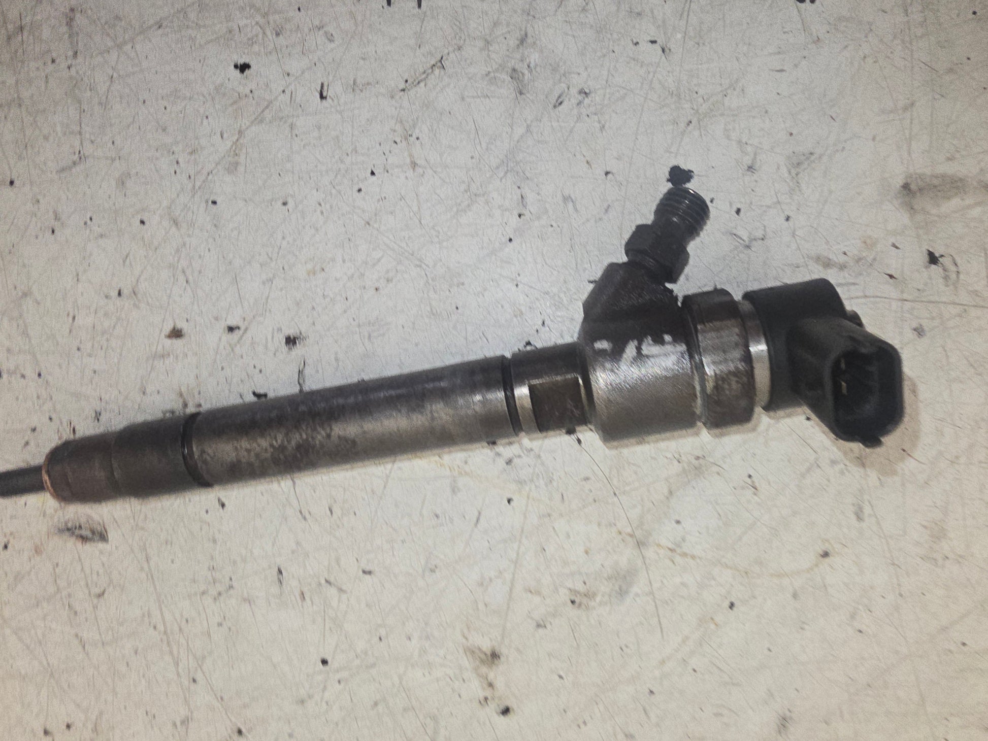 2006 Volvo XC90 D5 Fuel Injector 30750283