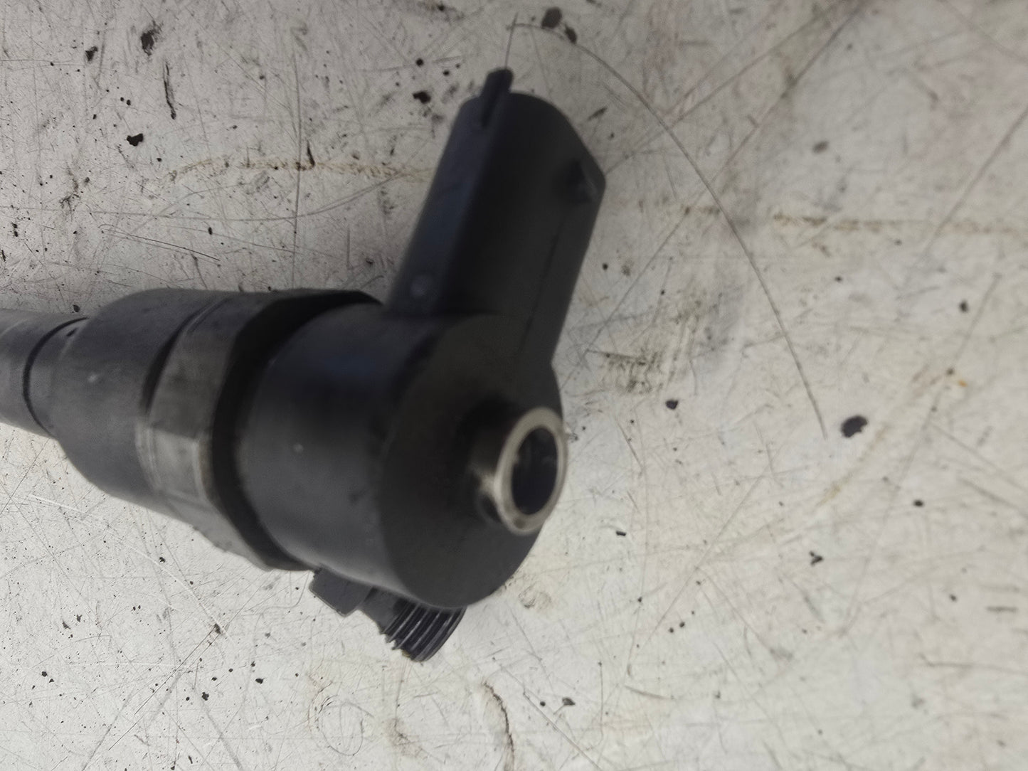 2006 Volvo XC90 D5 Fuel Injector 30750283