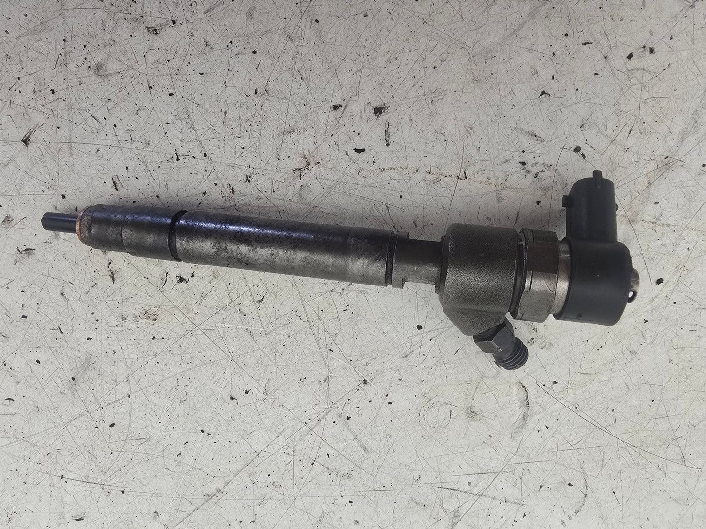 2006 Volvo XC90 D5 Fuel Injector 30750283
