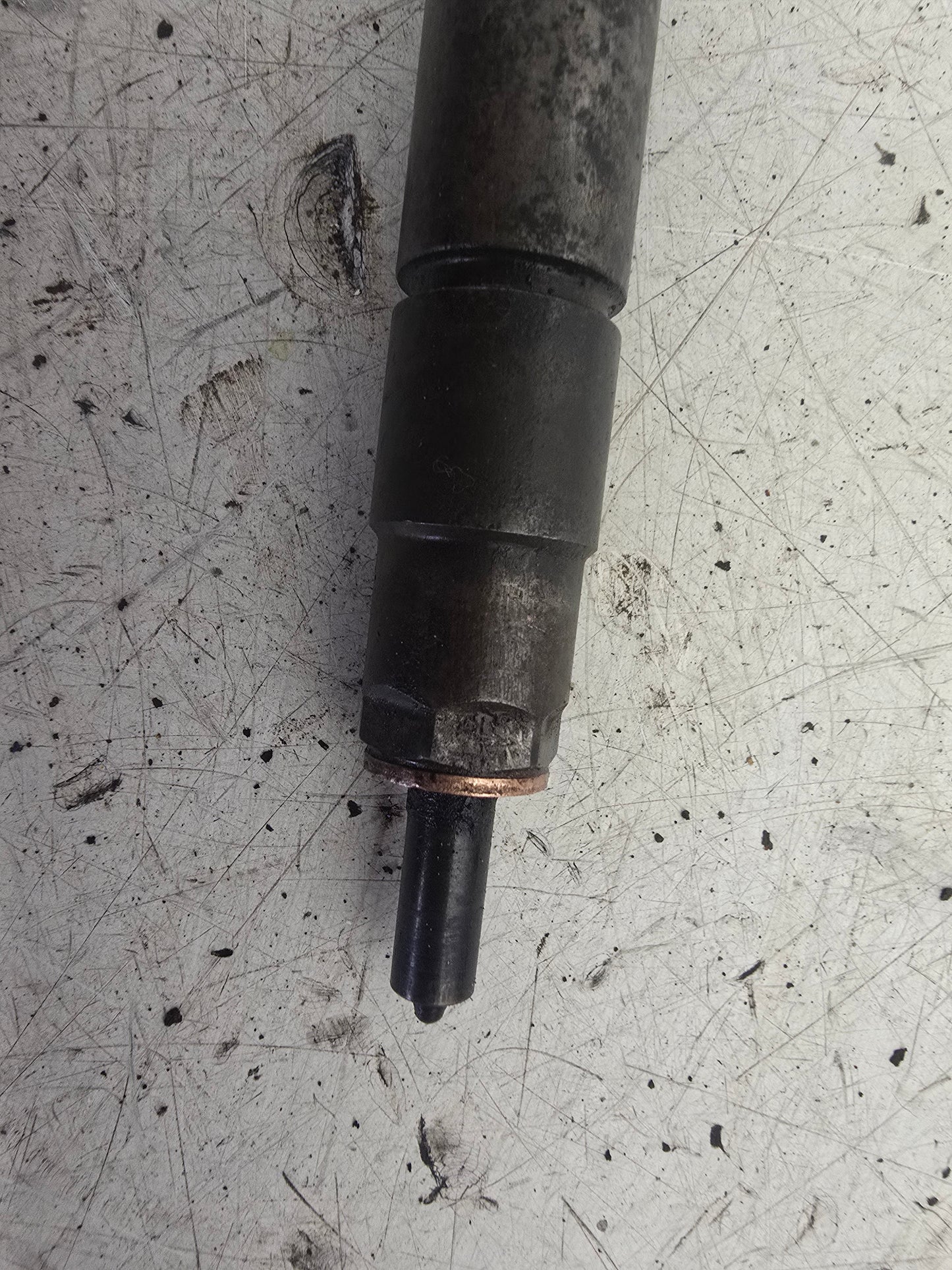 2006 Volvo XC90 D5 Fuel Injector 30750283