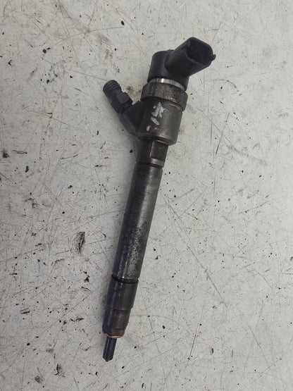 2006 Volvo XC90 D5 Fuel Injector 30750283