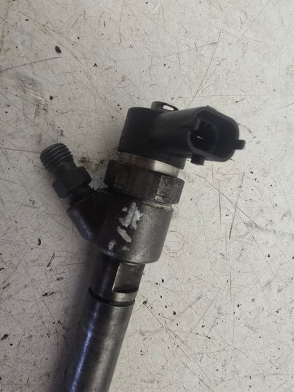 2006 Volvo XC90 D5 Fuel Injector 30750283