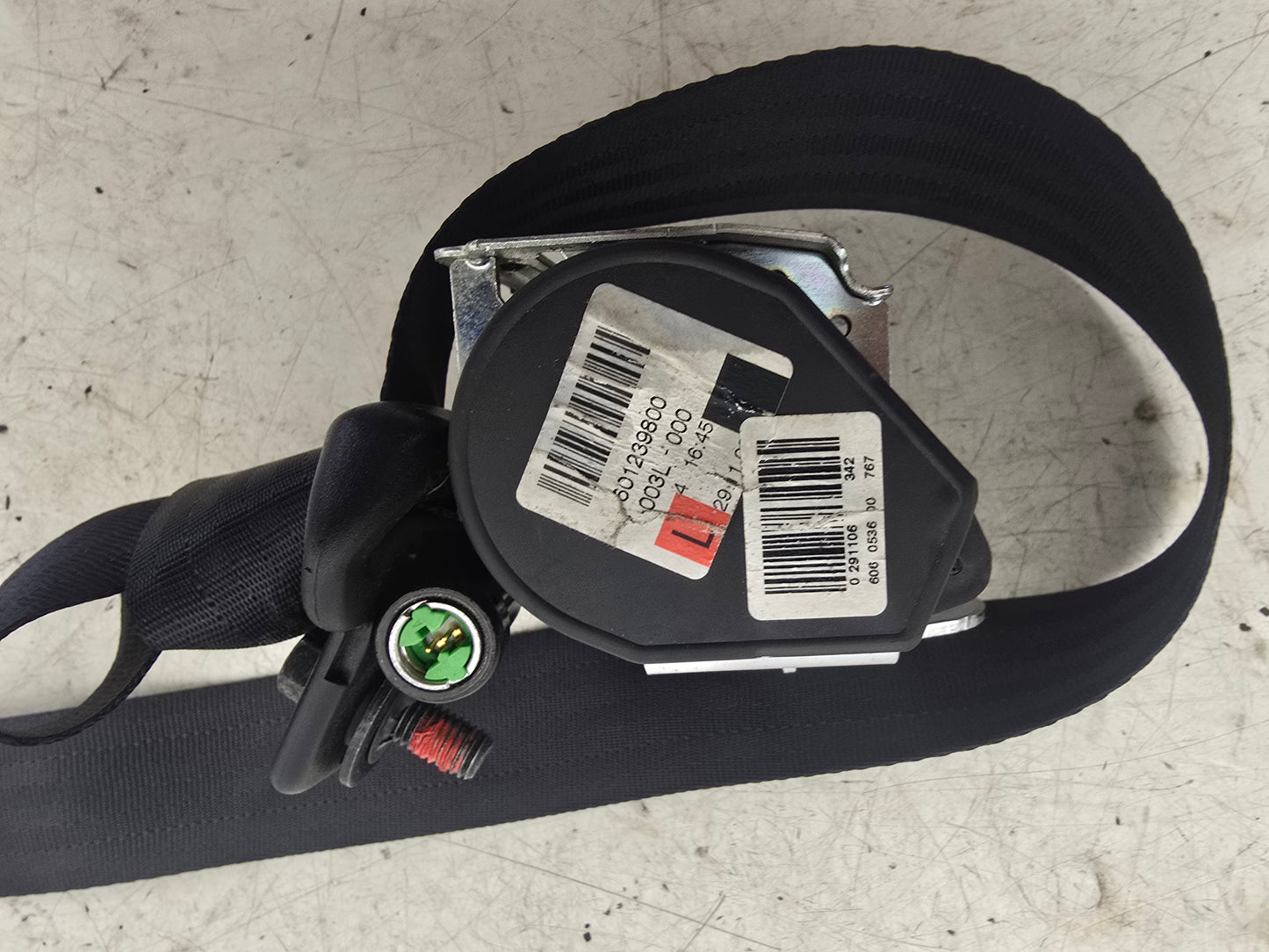 2002-2014 Volvo XC90 Left Rear Passenger Seat Belt 6841763