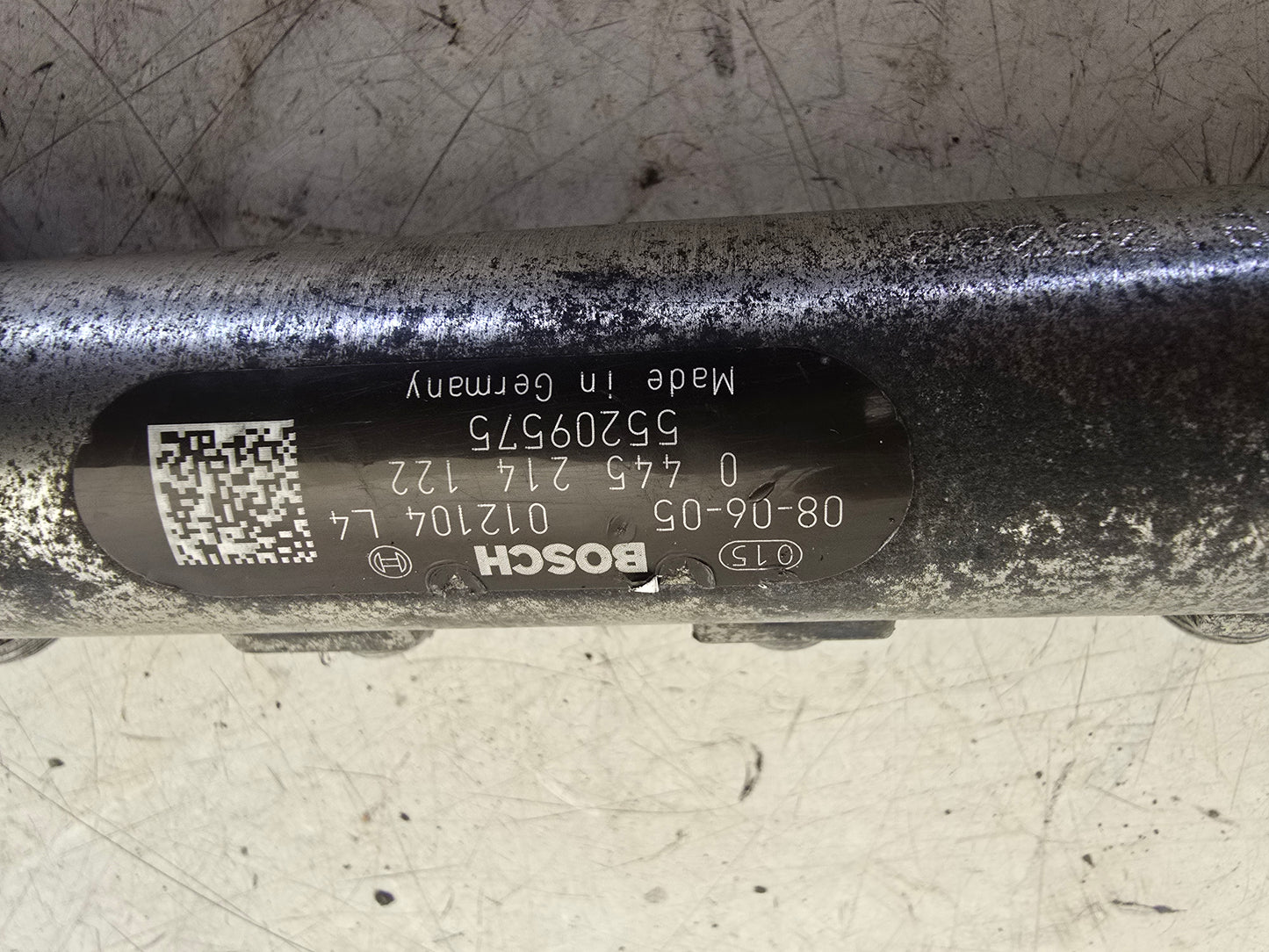 2009 Saab 9-3 1.9 TiD Injection Rail 55209575