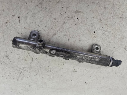 2009 Saab 9-3 1.9 TiD Injection Rail 55209575