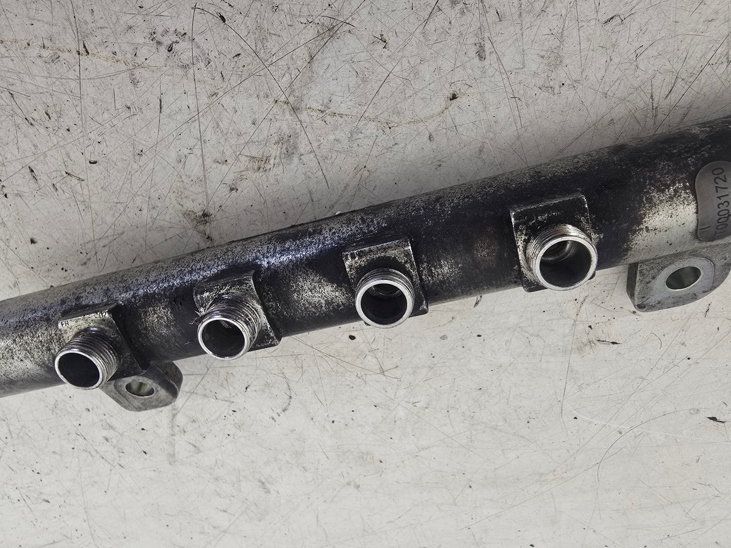 2009 Saab 9-3 1.9 TiD Injection Rail 55209575
