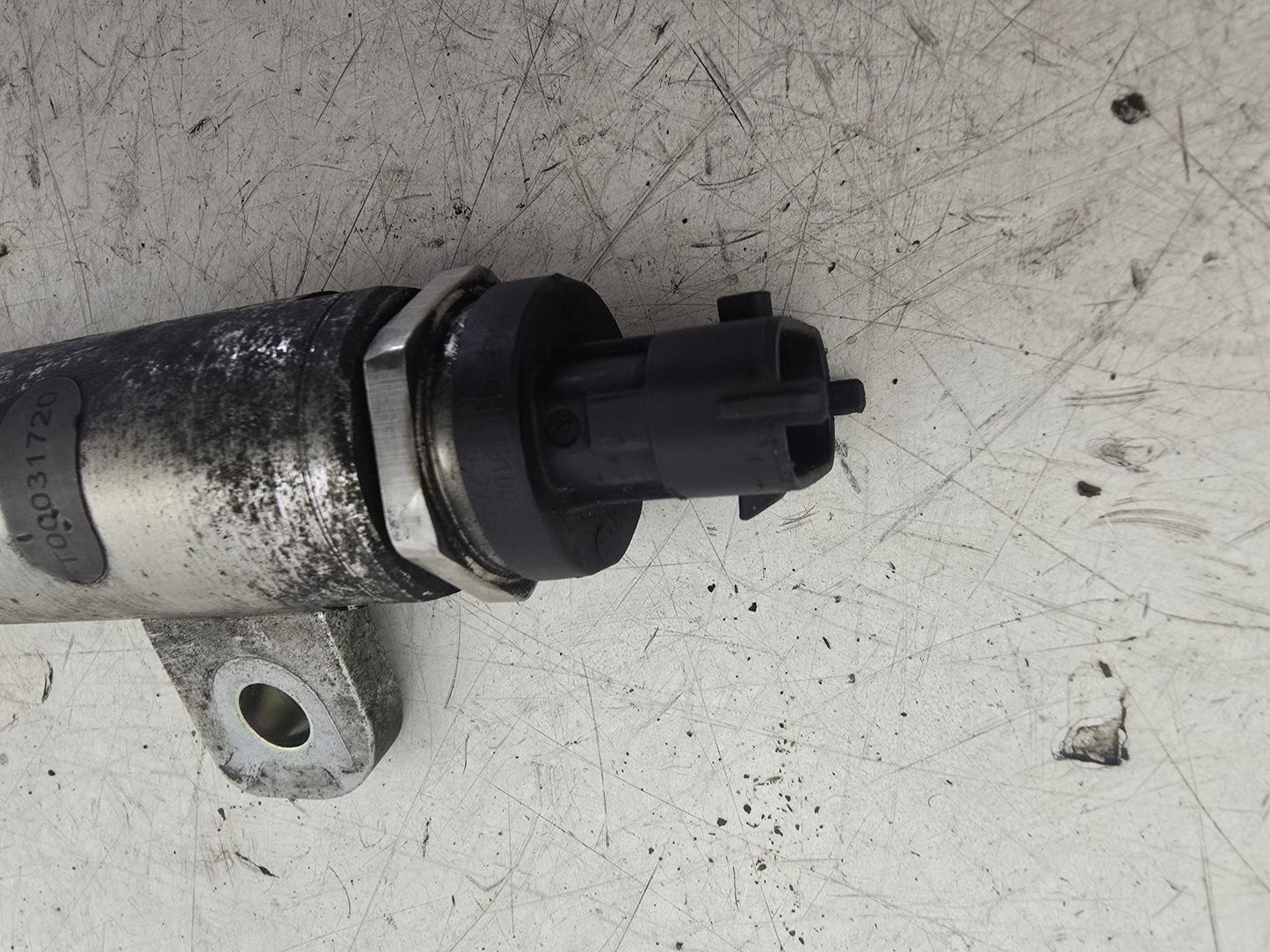 2009 Saab 9-3 1.9 TiD Injection Rail 55209575