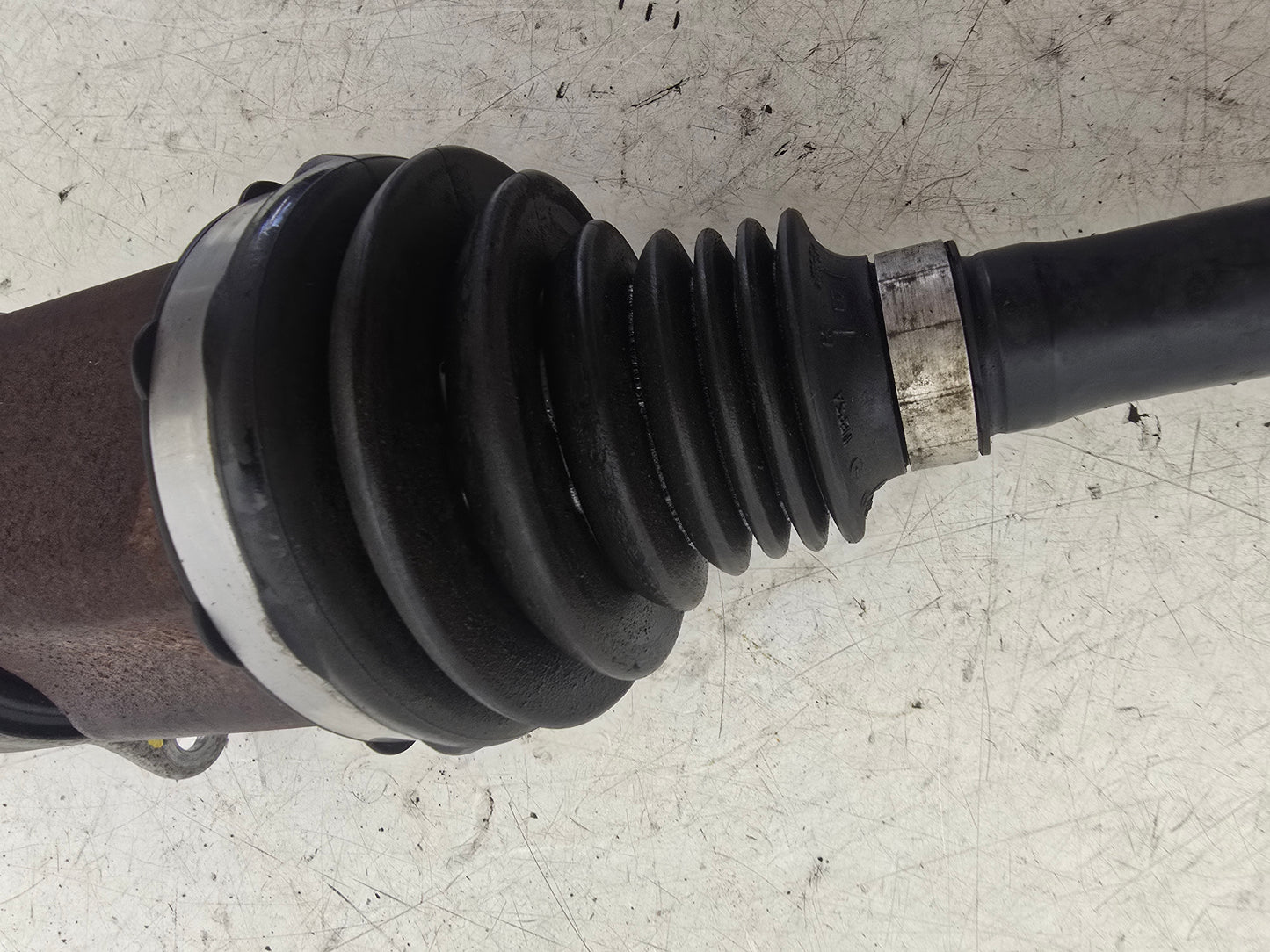 2022 Volvo XC40 T3 Front Right Driveshaft 32339044