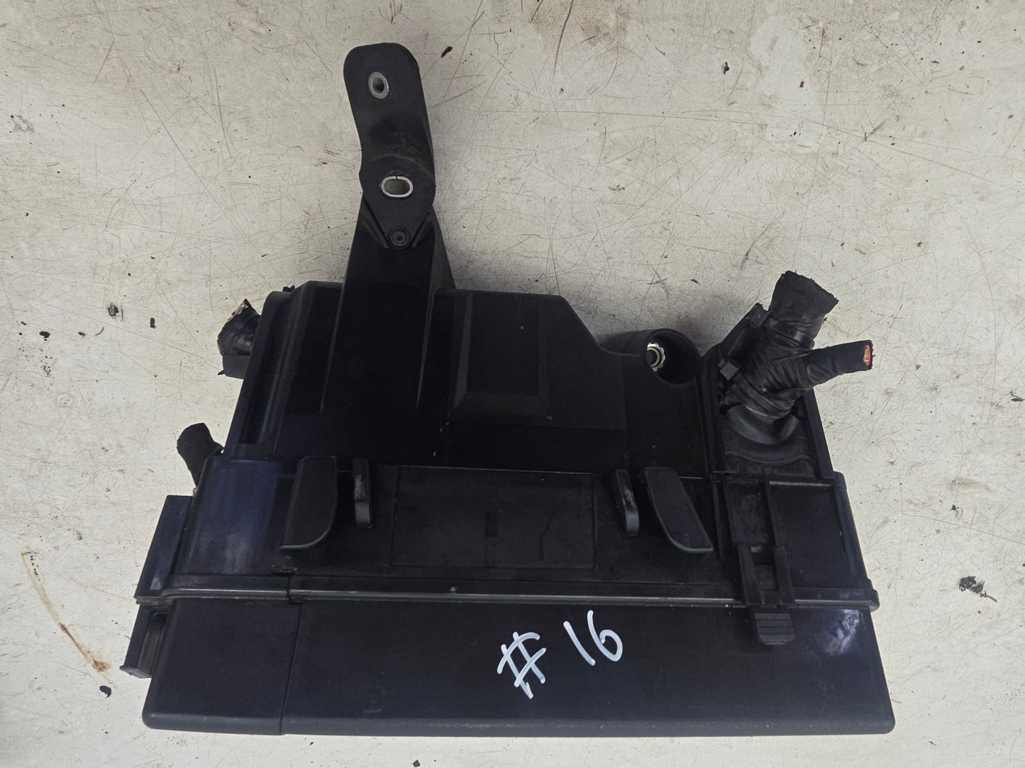 2015-2024 Volvo XC40 T3 Fuse and Relay Box 31473880