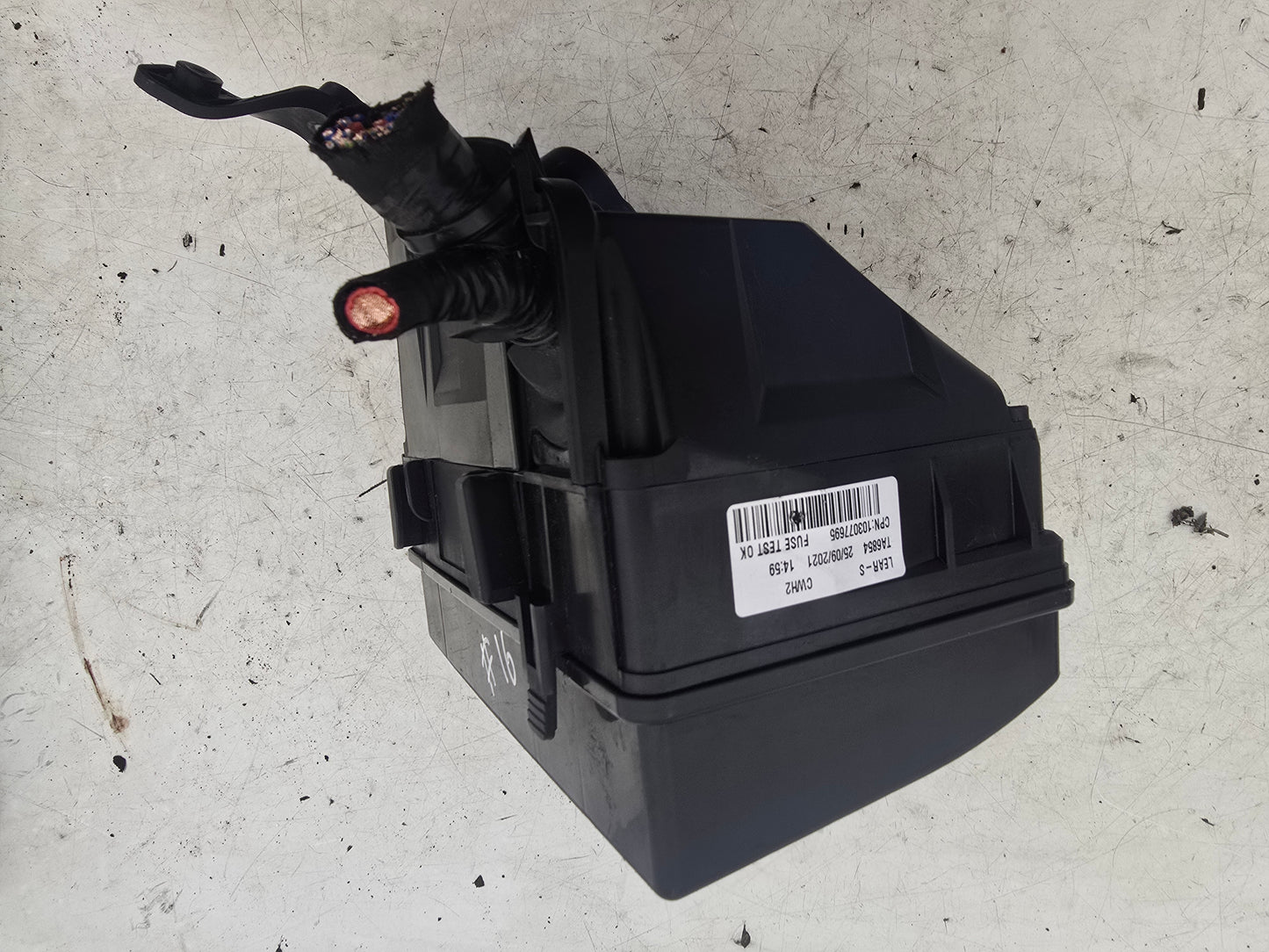 2015-2024 Volvo XC40 T3 Fuse and Relay Box 31473880