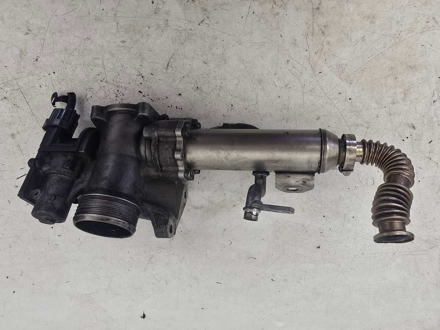 2006 Volvo XC90 D5 EGR Valve and Cooler 8801828