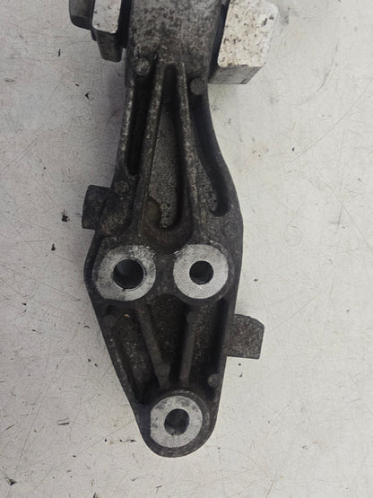 2018-2024 Volvo XC40 T3 Gearbox Left Torque Mount 32222105