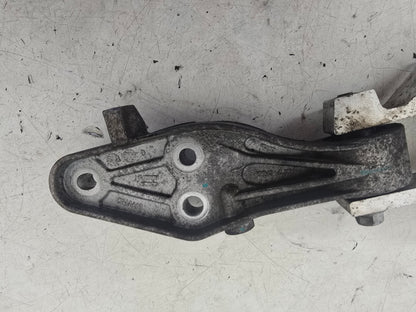 2018-2024 Volvo XC40 T3 Gearbox Left Torque Mount 32222105