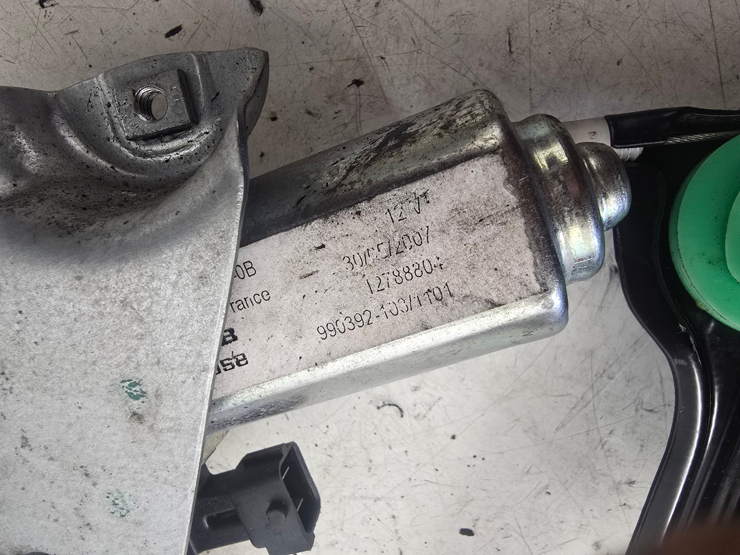2007 Saab 9-3 Right Front Window Regulator Motor 12832852